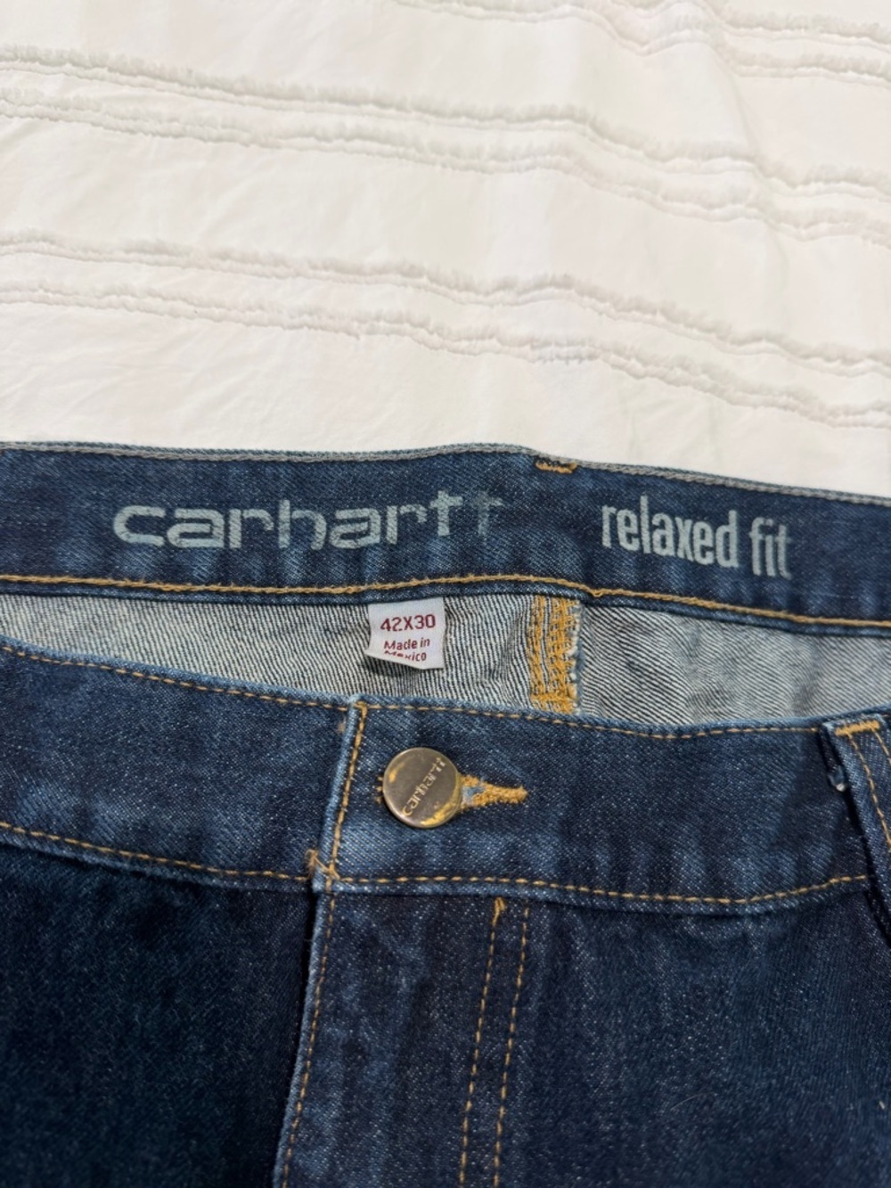 Carhartt Men’s Dark Indigo Relaxed Fit Jeans - Picture 2 of 3